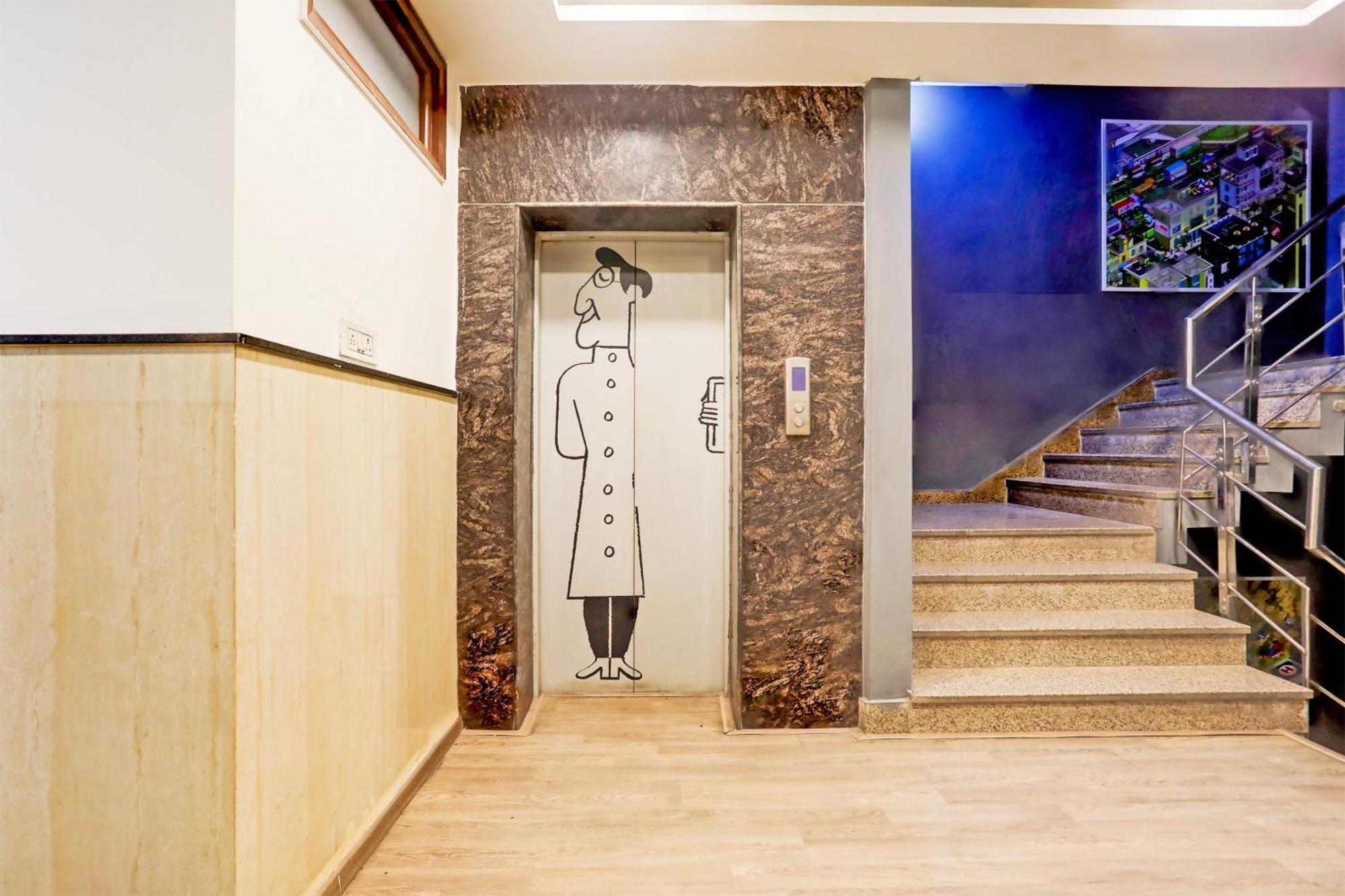Townhouse Rohini Sector 24 Hotel Delhi  Exterior photo
