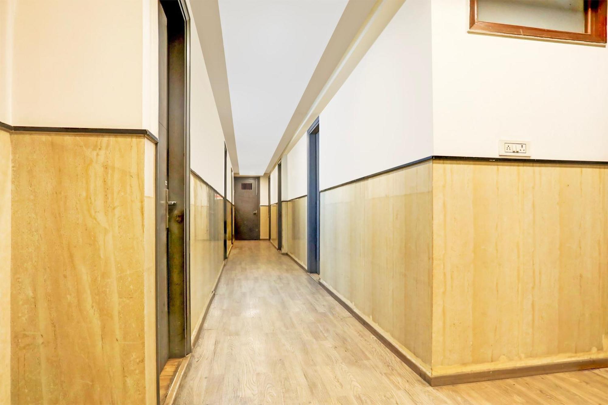Townhouse Rohini Sector 24 Hotel Delhi  Exterior photo